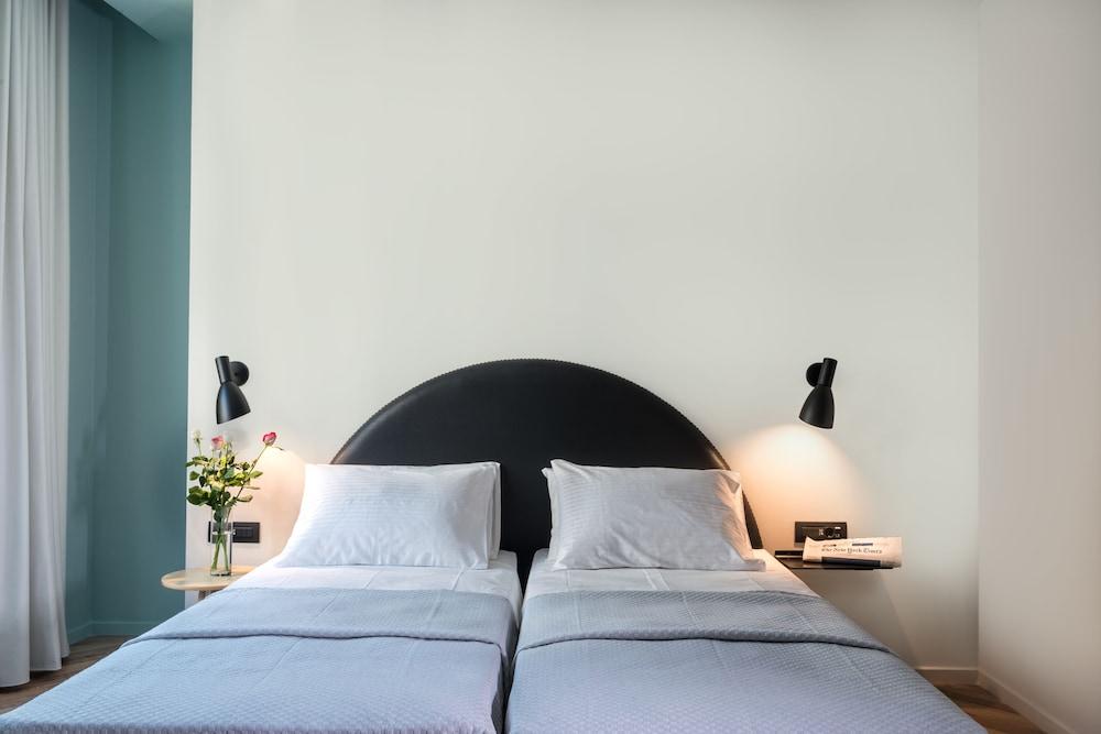 Athens One Smart Hotel Atenas Exterior foto