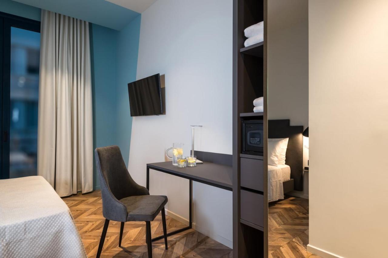 Athens One Smart Hotel Atenas Exterior foto